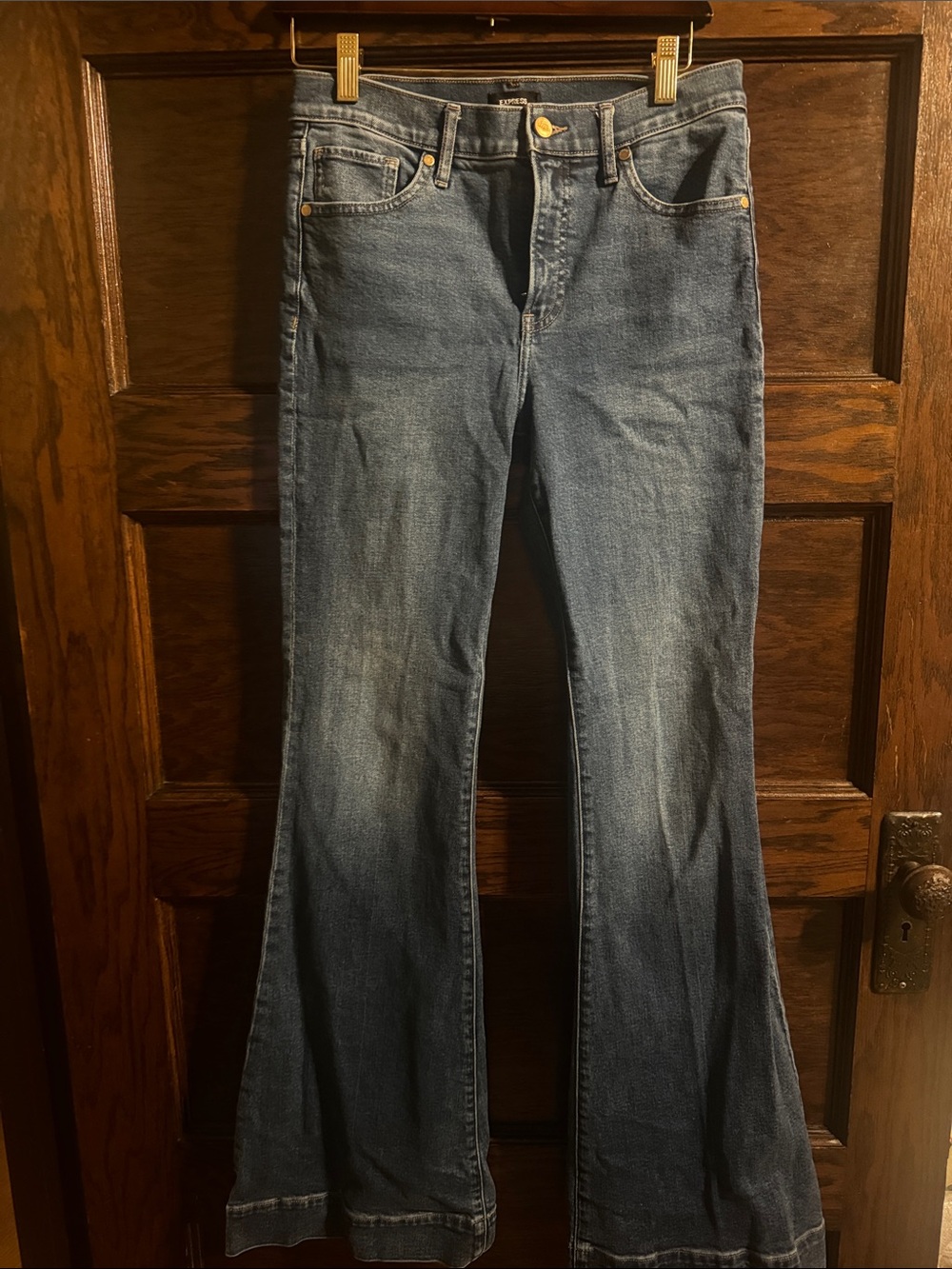 Express Women's 70s Flare, Mid Rise Jeans in Faded Blue Denim